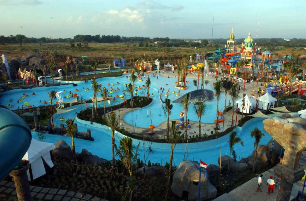 Ciputra Waterpark Surabaya untuk liburan keluarga